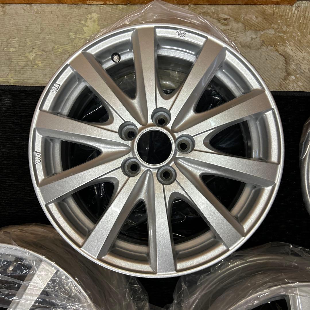 ◉新品未使用　送料込み　アルミホイール　15インチ 4枚セット！