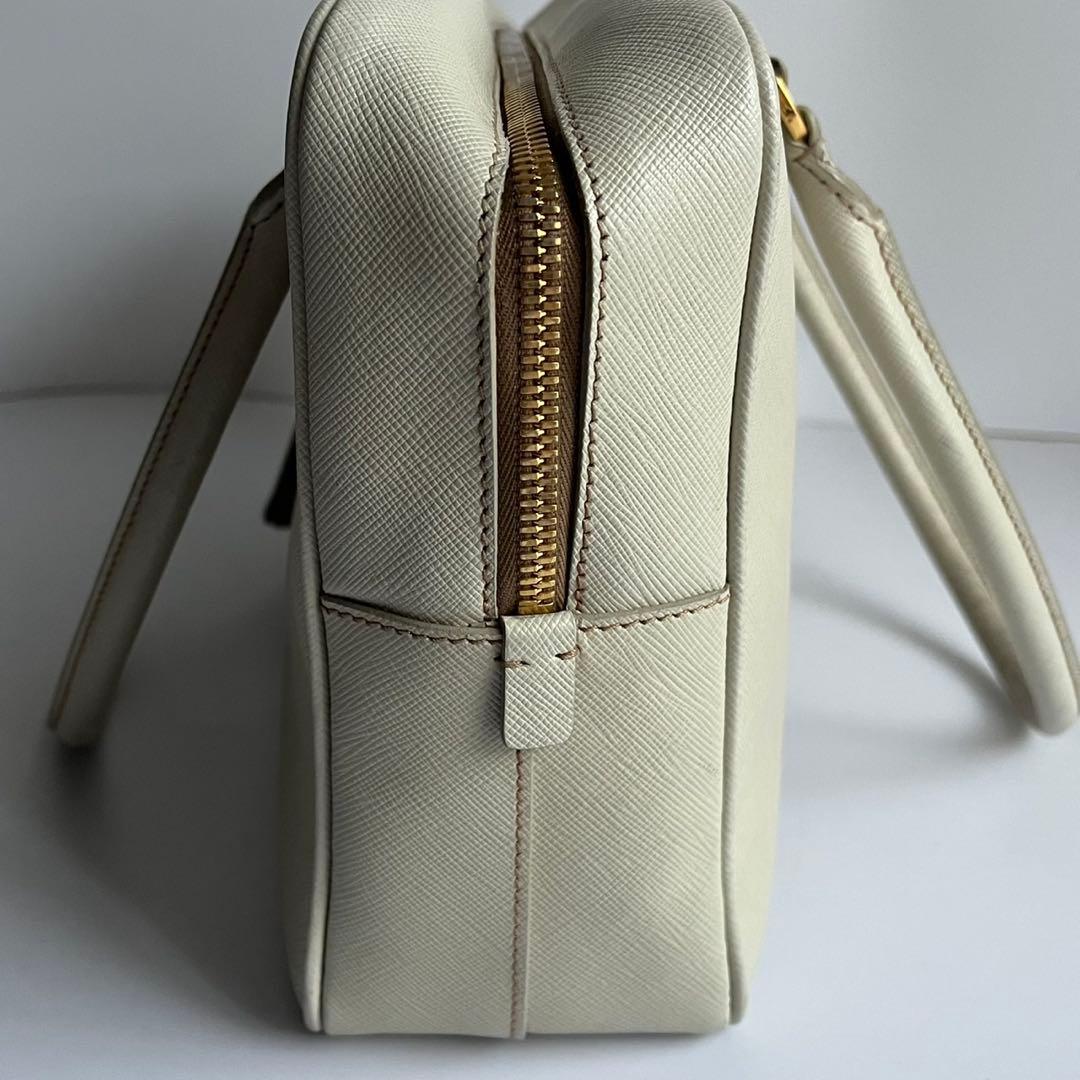 ✨極美品✨　PRADA ボストン　サフィアーノレザー　三角プレート　バッグ