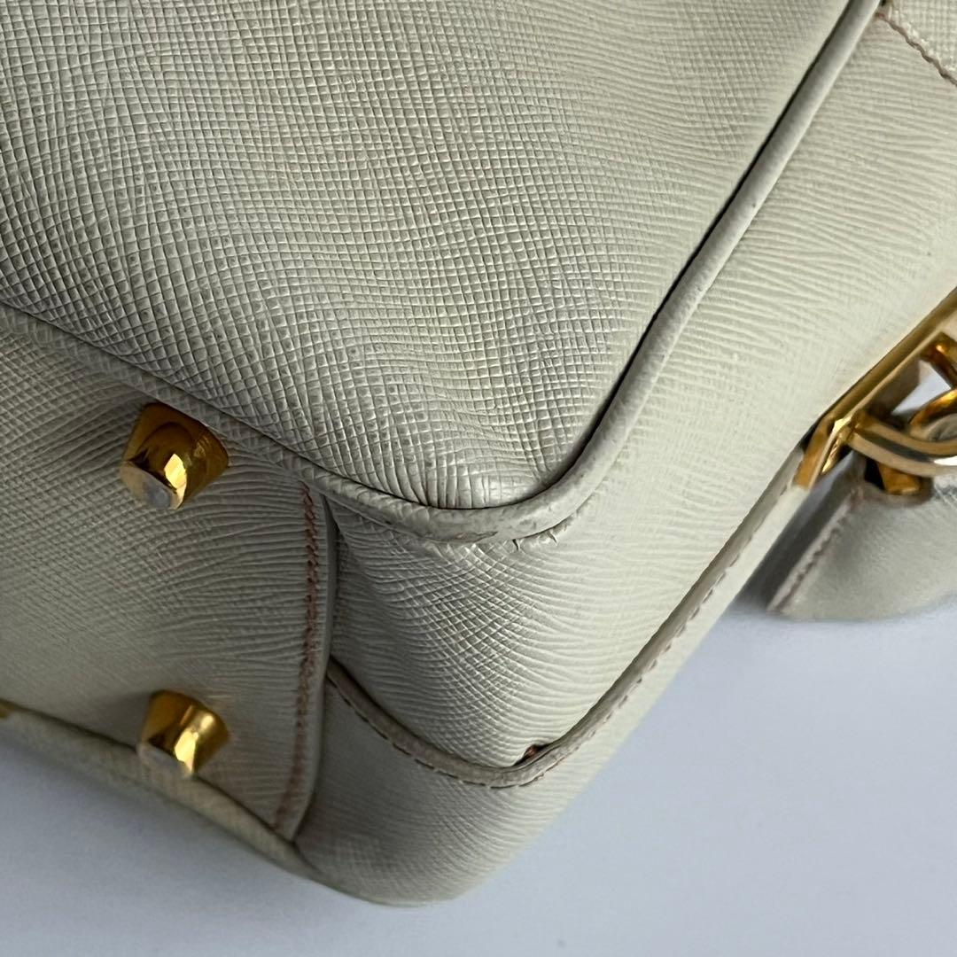 ✨極美品✨　PRADA ボストン　サフィアーノレザー　三角プレート　バッグ