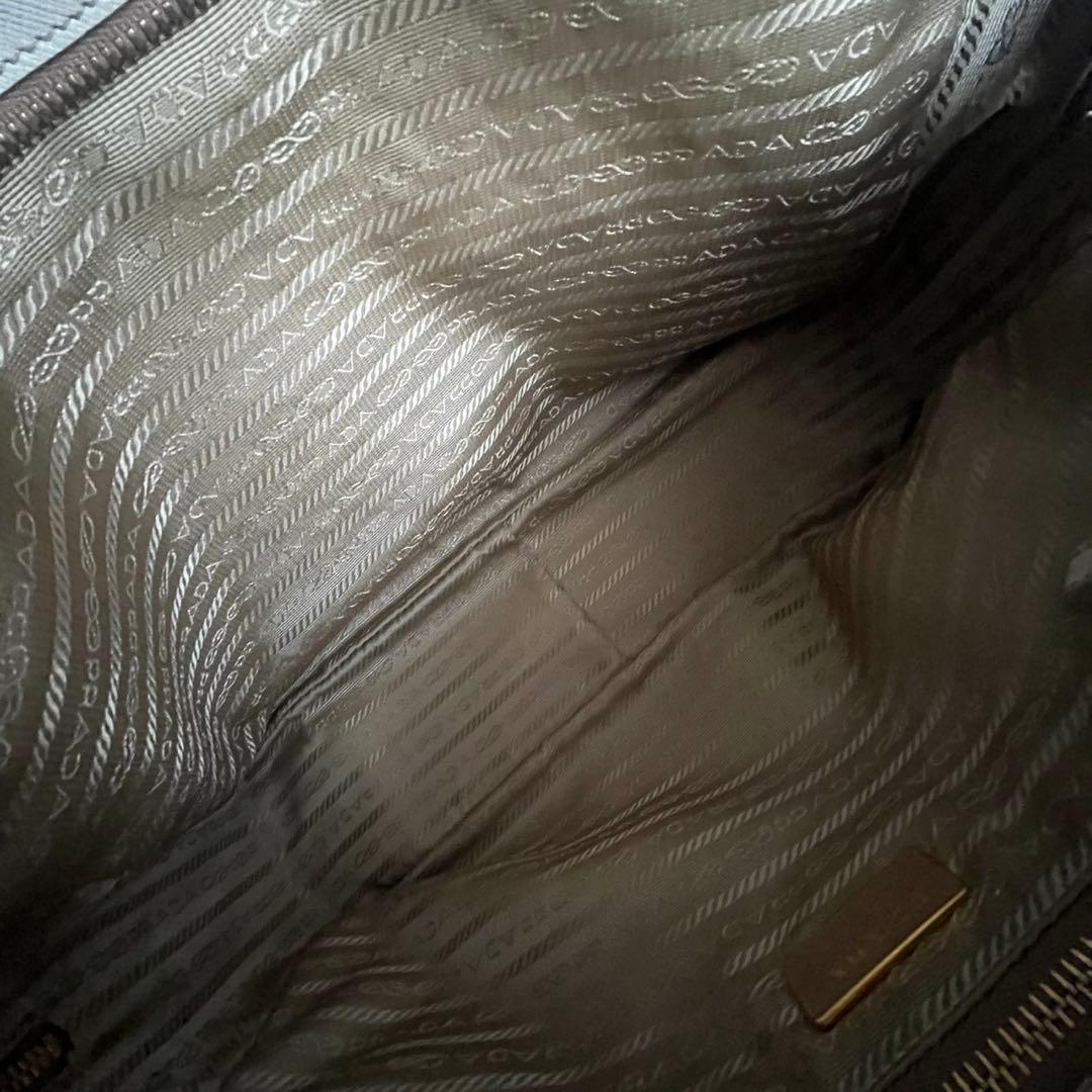 ✨極美品✨　PRADA ボストン　サフィアーノレザー　三角プレート　バッグ