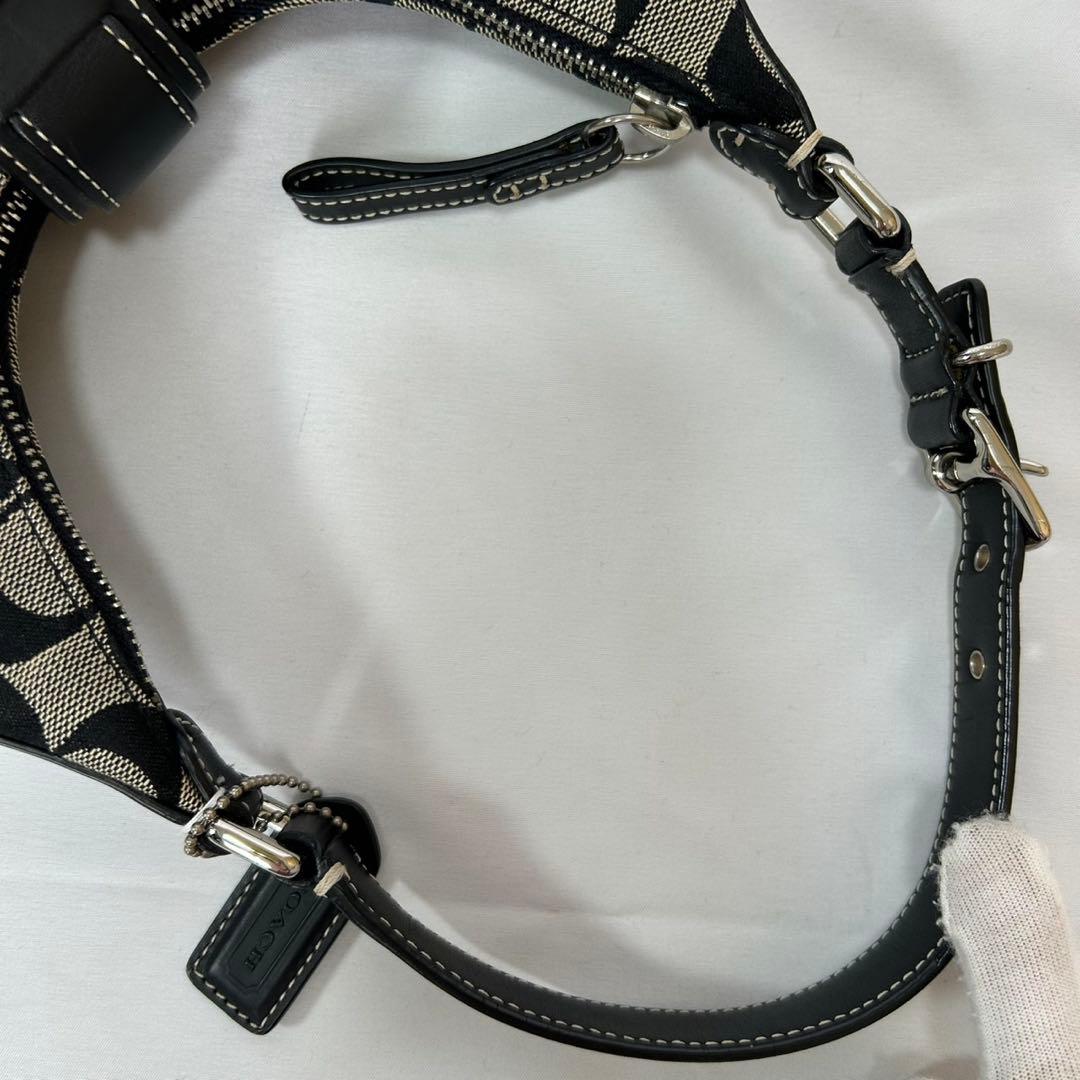 【極美品】コーチ 6361 ソーホー シグネチャー ハーフムーン トートバッグ