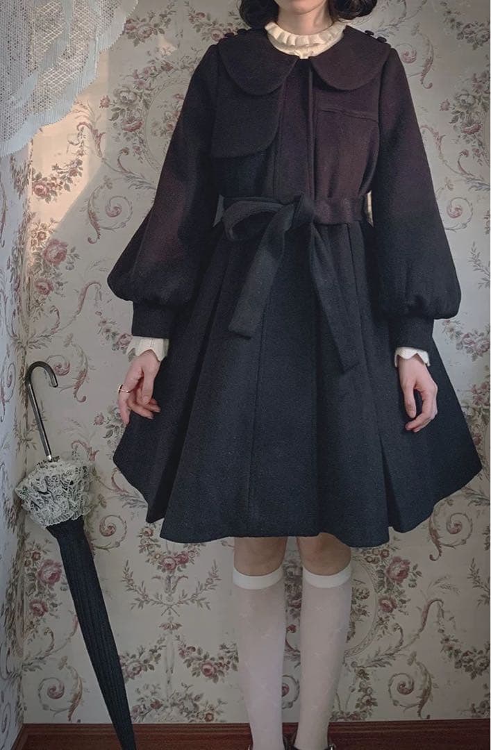 Doll house ミス・リサのロングコート 黒