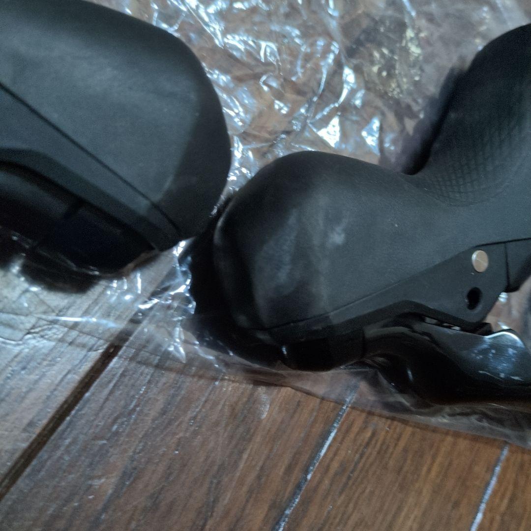 Shimano 105 R7000ブレーキ シフター セット付属あり！