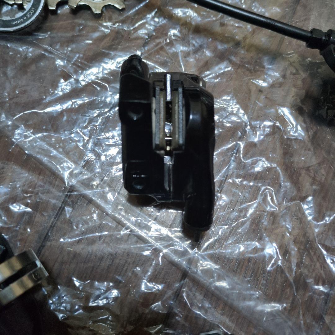 Shimano 105 R7000ブレーキ シフター セット付属あり！