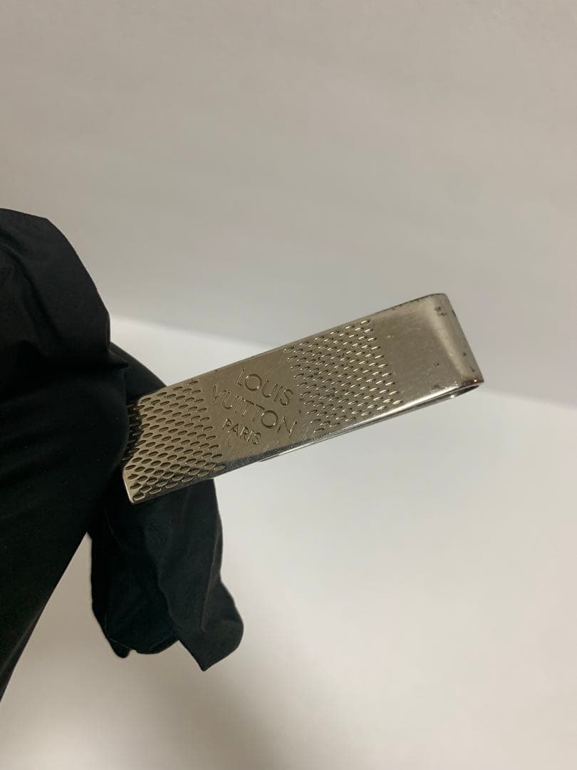 LOUIS VUITTON マネークリップ 早い者勝ち金額これ以上下げれません