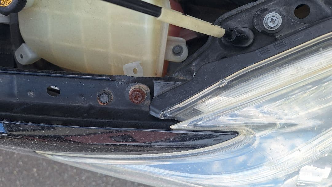 30プリウス後期　LEDヘッドライト　左右　コンピューター、車内ECU付