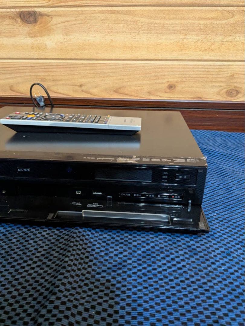 TOSHIBA REGZA ブルーレイレコーダー　1TB リモコン付き