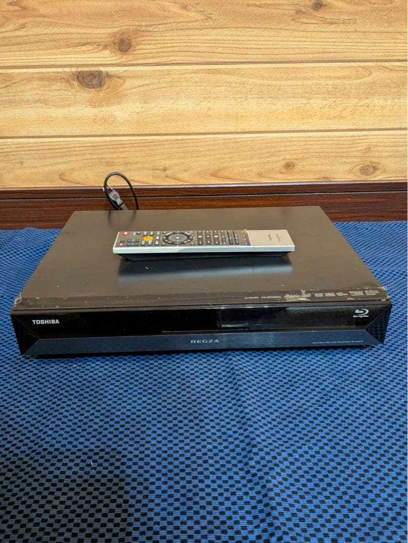 TOSHIBA REGZA ブルーレイレコーダー　1TB リモコン付き