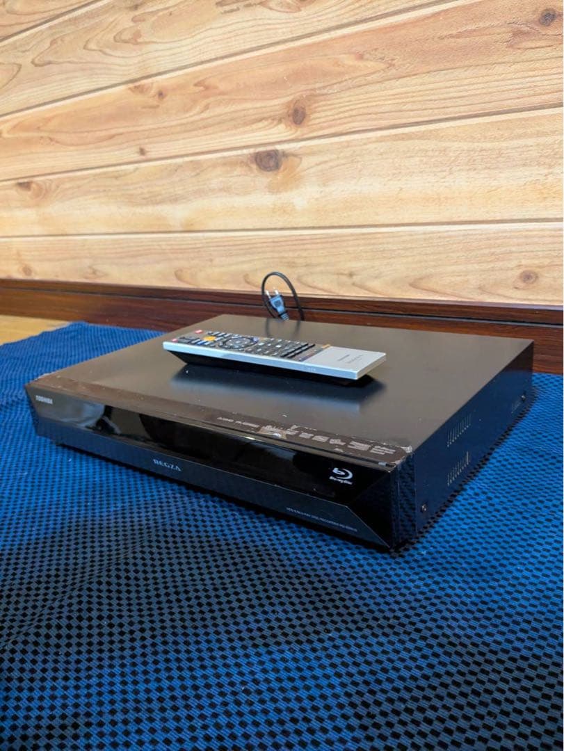 TOSHIBA REGZA ブルーレイレコーダー　1TB リモコン付き