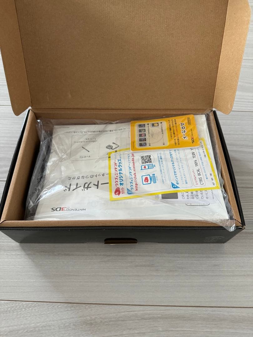 ニンテンドー3DS ファイアーエムブレム覚醒　スペシャルパック【ソフト以外有り】