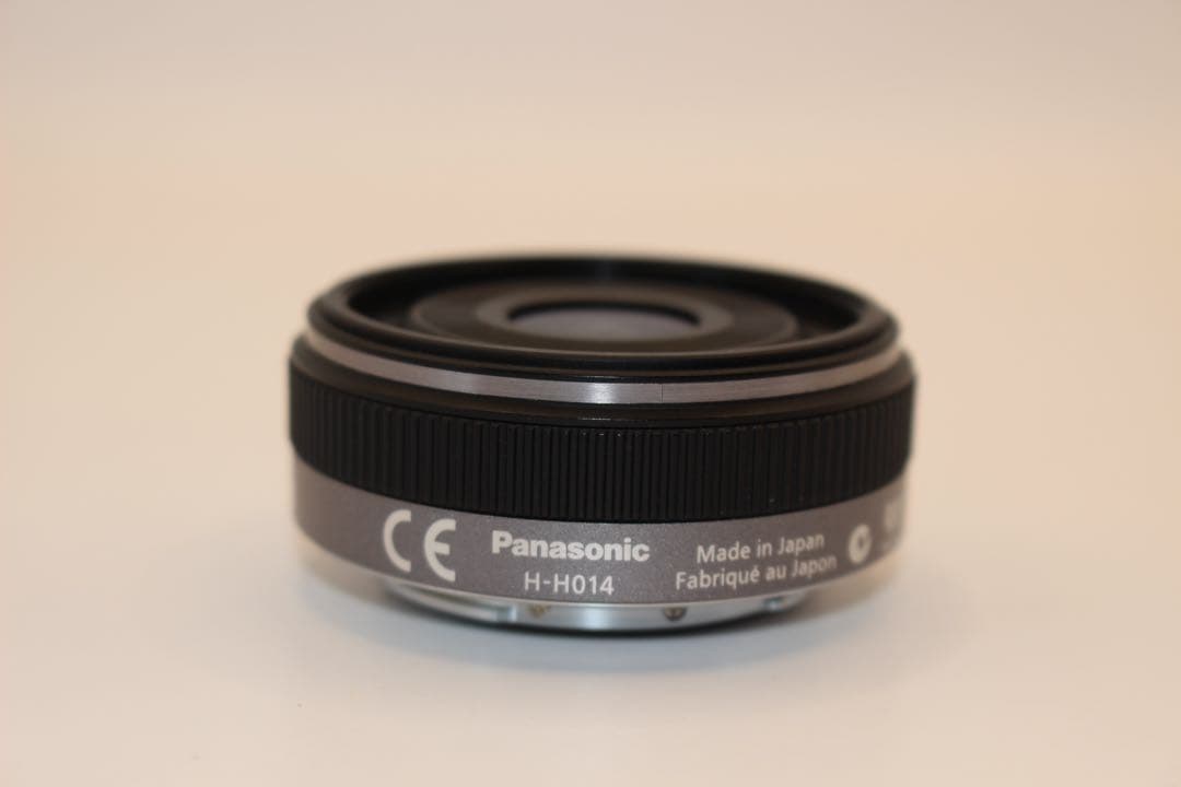 ★お買い得★ LUMIX 14mm 単焦点レンズ　H-H014 パンケーキ