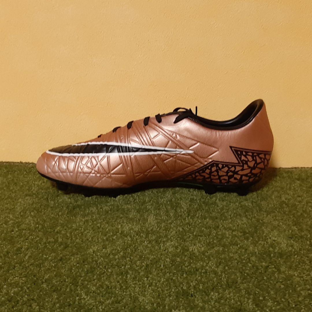 新品 サッカースパイク ナイキ ハイパーヴェノム 廃盤 激レア 26.0cm