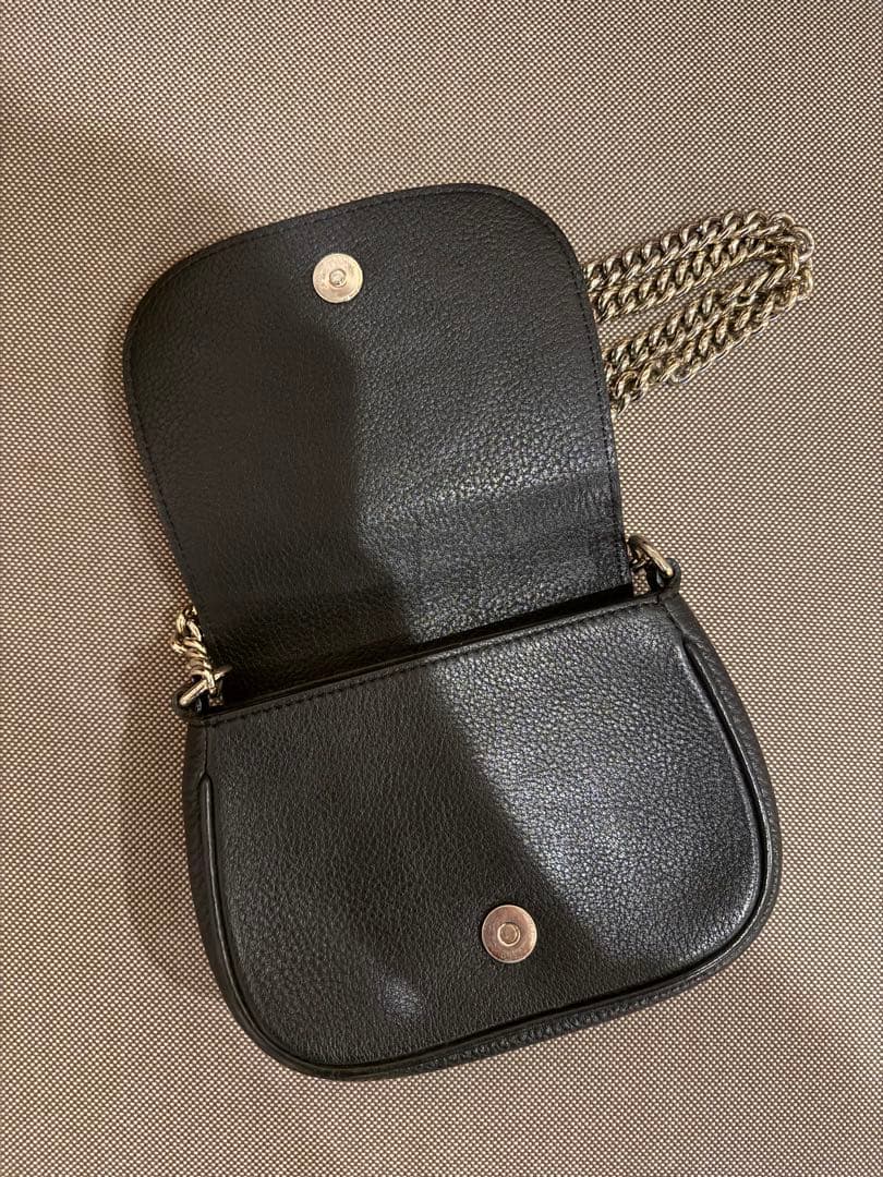 Gucci 黒レザーショルダーバッグ