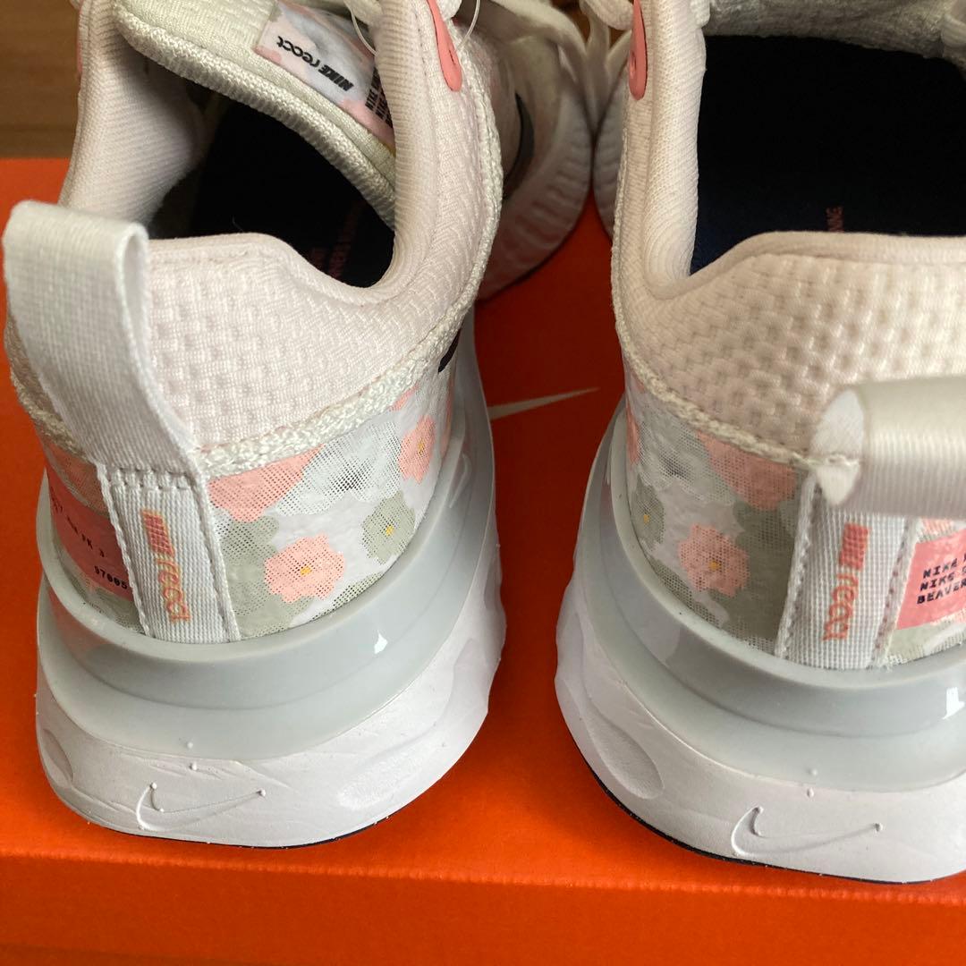 NIKEナイキ　ランニングシューズ