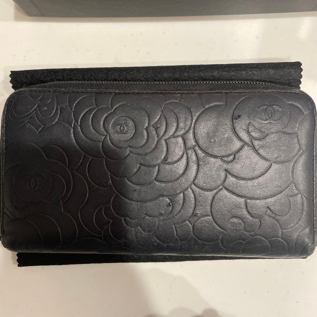 H*i様 CHANEL 長財布 カメリア柄　黒