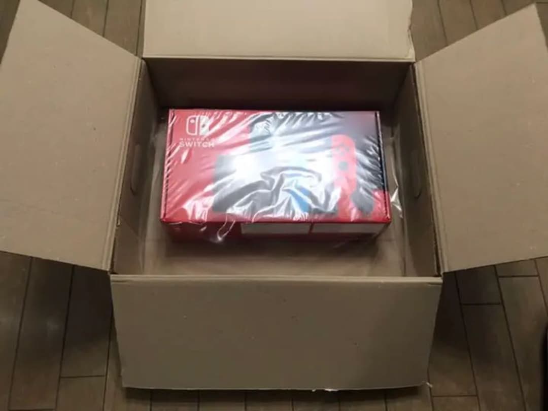 任天堂スイッチ　新品です。