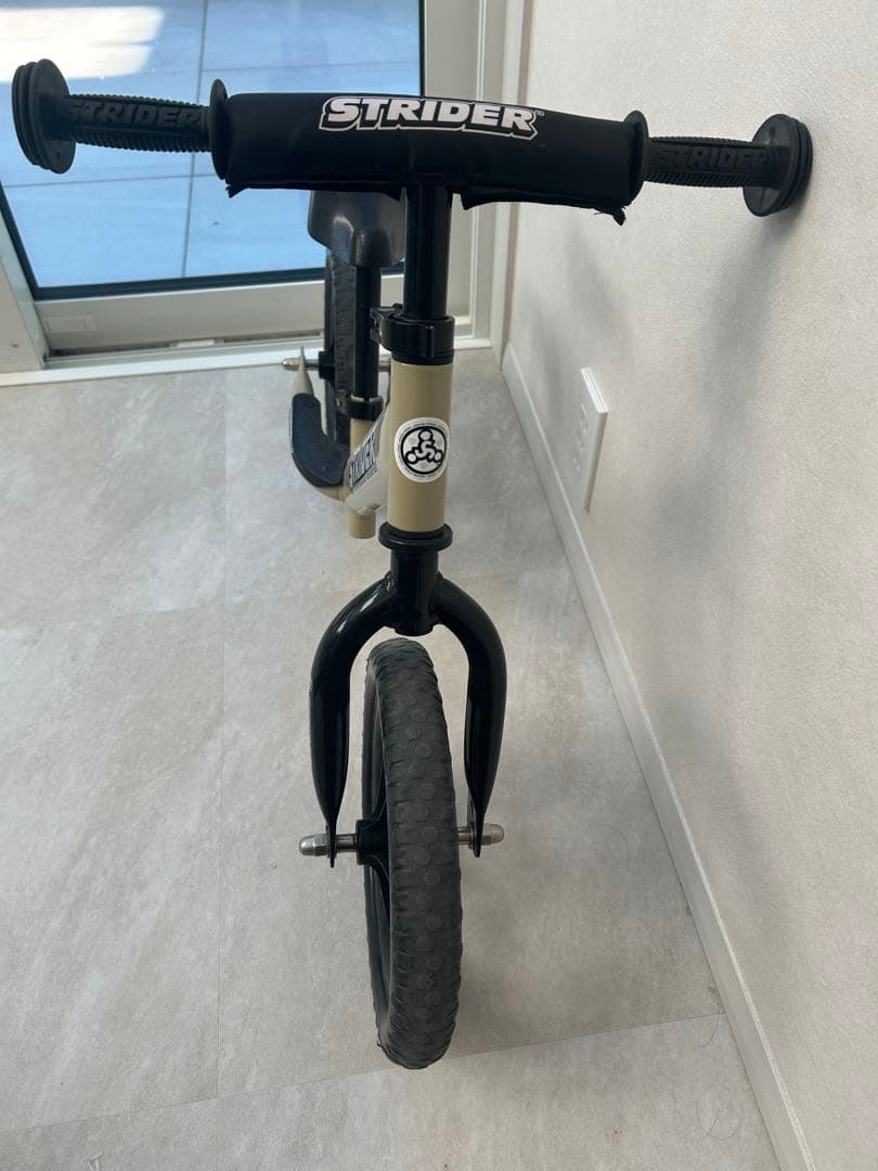 K価格　プロテクター付　STRIDER 限定カラー【サファリ】ストライダー