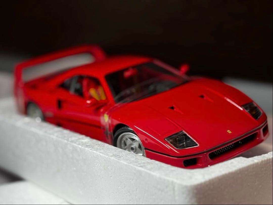 1/18 フェラーリF40
