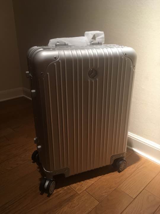 値下げしました。Mercedes-Benz オリジナルスーツケース [新品]