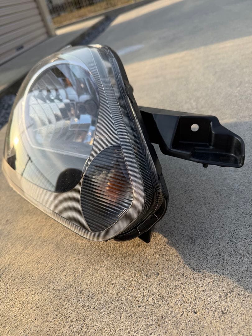 ダイハツ ミライース純正 新品 未使用 ヘッドライト 右側用 クリア ※送料無料