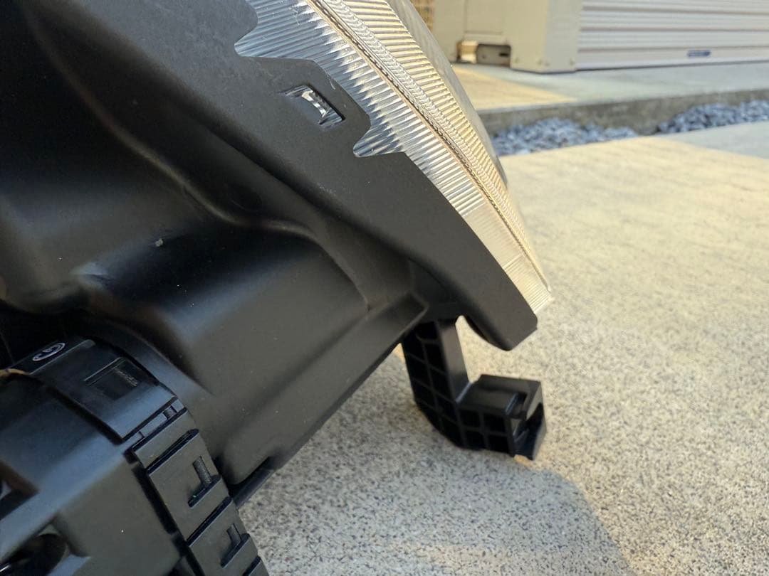 ダイハツ ミライース純正 新品 未使用 ヘッドライト 右側用 クリア ※送料無料