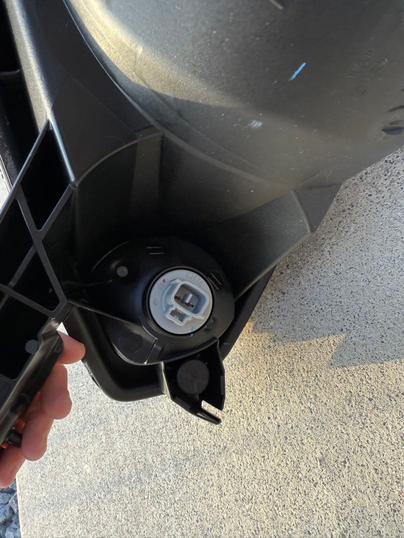 ダイハツ ミライース純正 新品 未使用 ヘッドライト 右側用 クリア ※送料無料