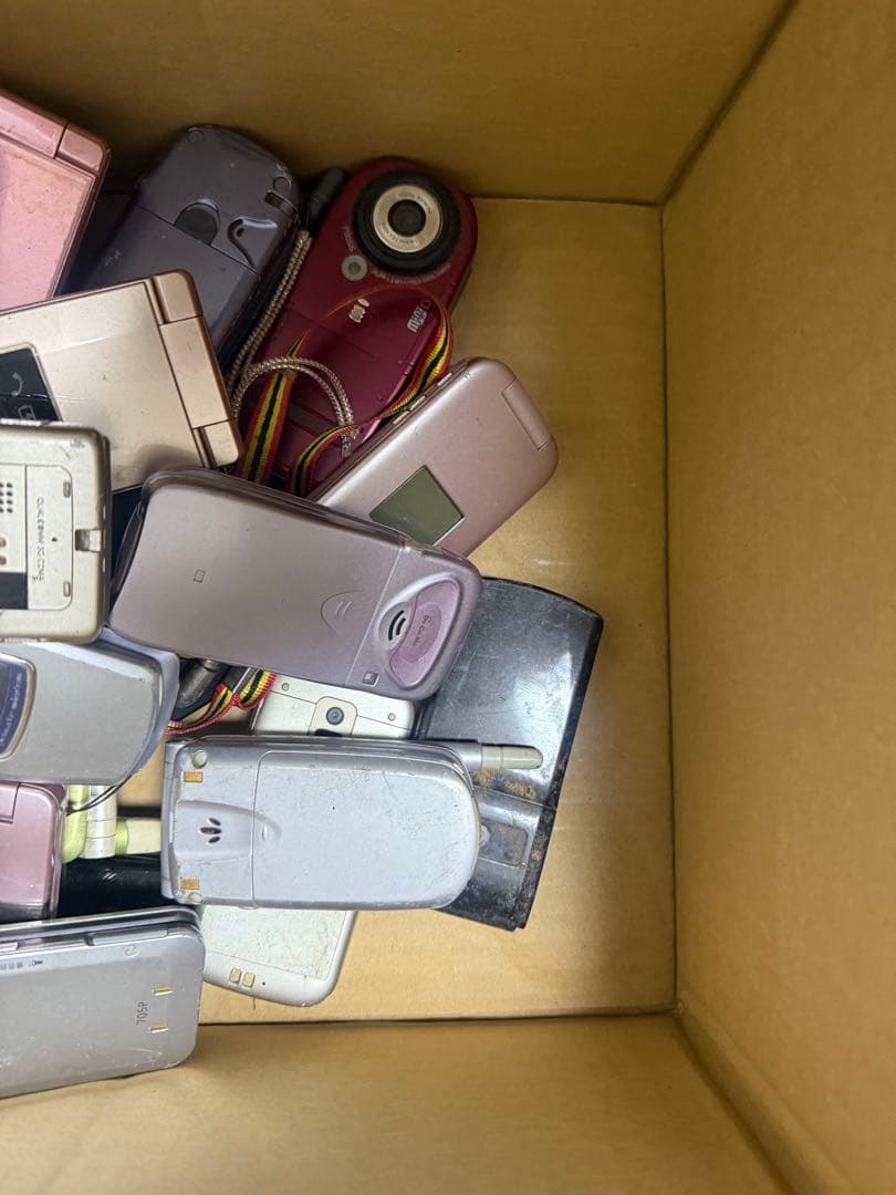 ガラケーまとめ売り45台