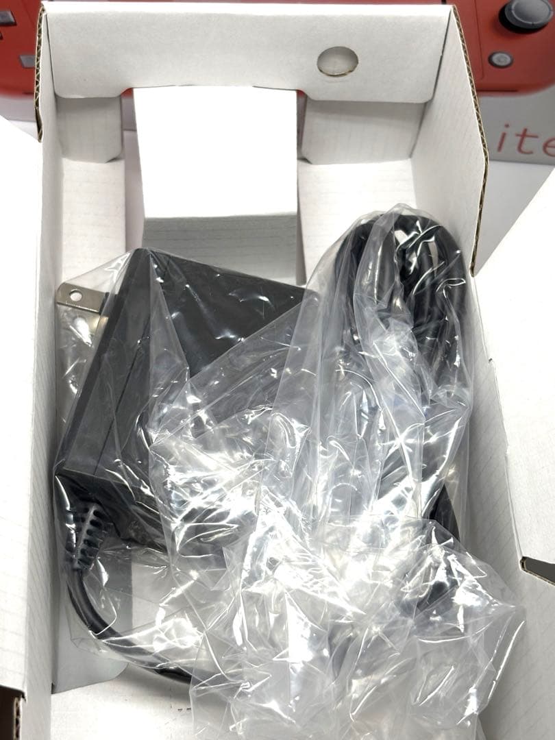 早い者勝ち✨Nintendo Switch Lite コーラル ピンク