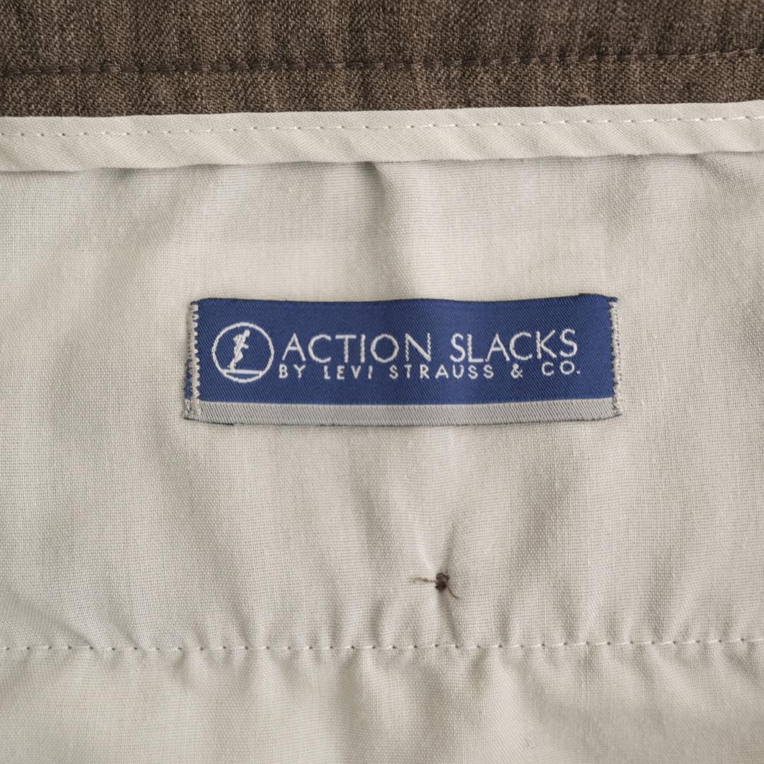 Levi'sリーバイス 00s アクションスラックス ベージュブラウン.