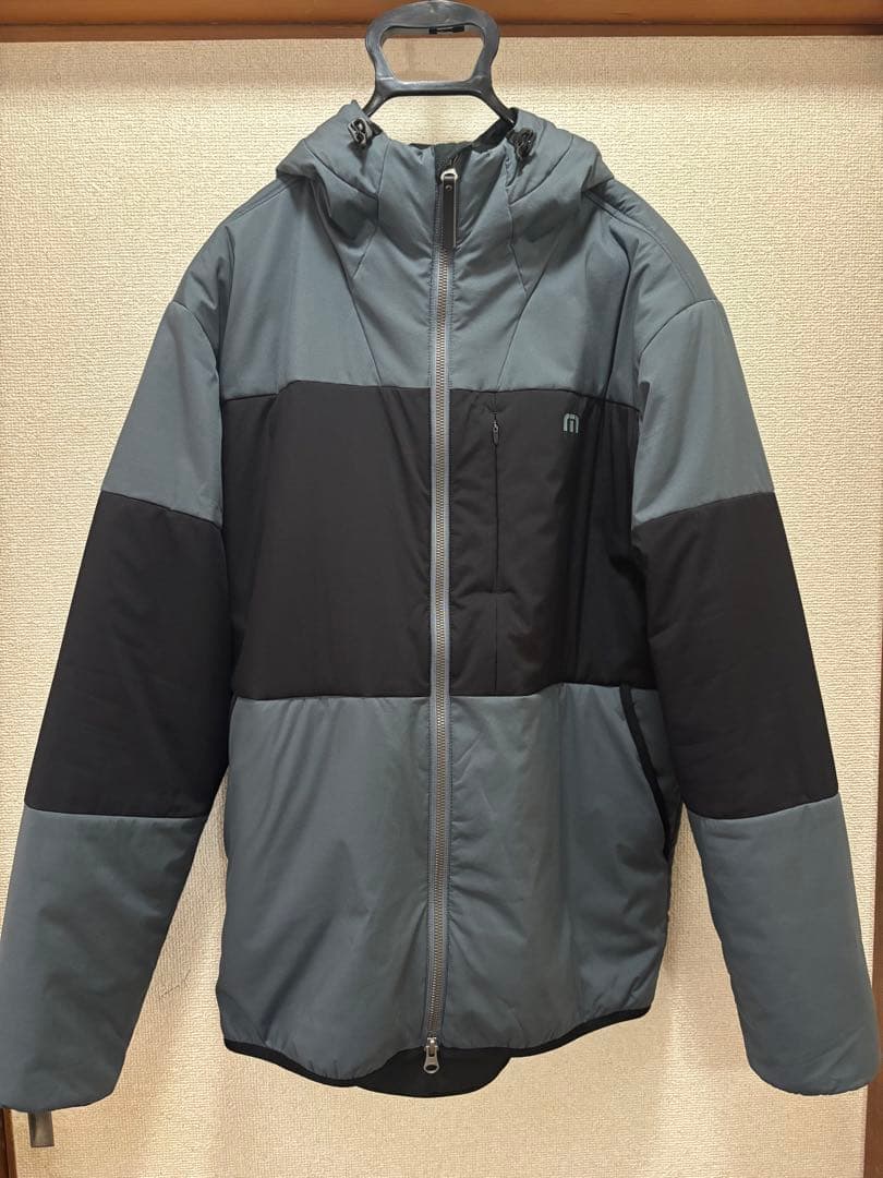 トラヴィスマシュー　フーディジャケット