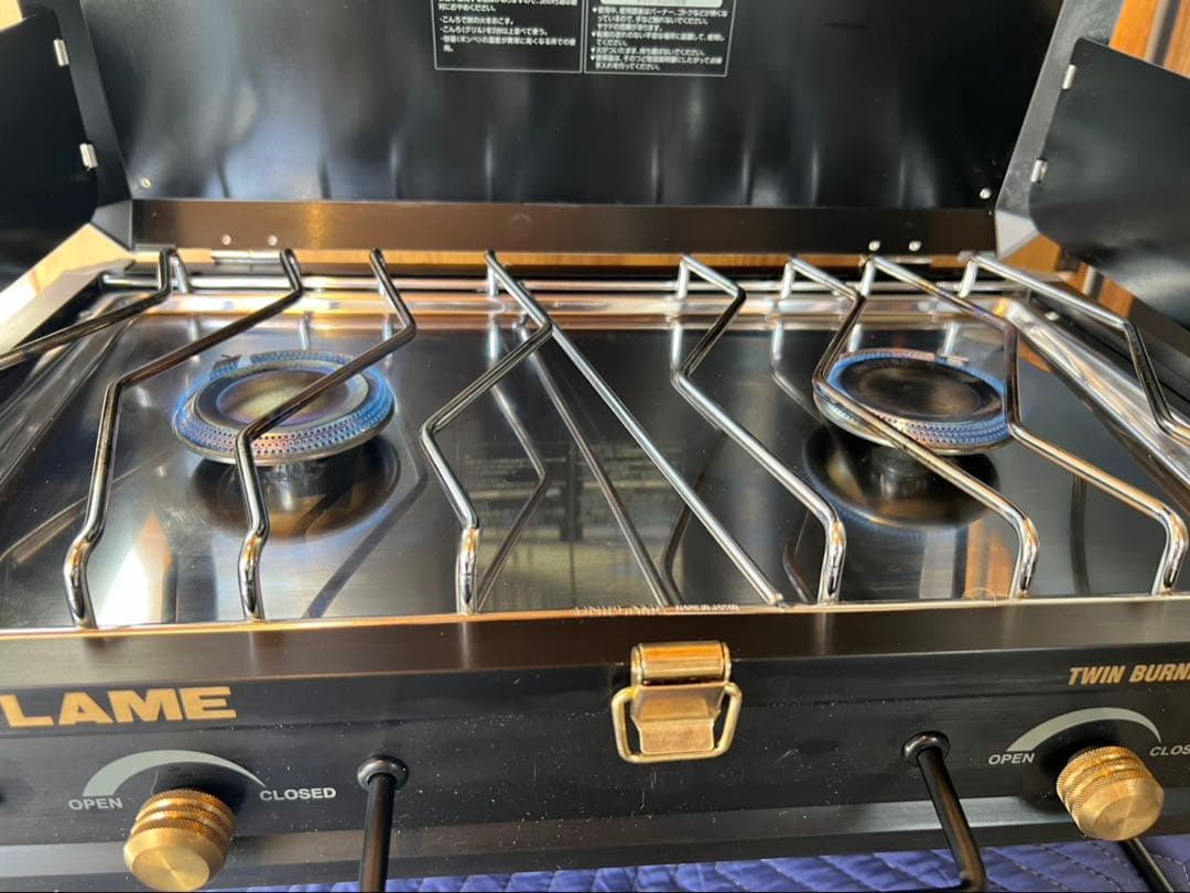 【廃盤】UNIFLAME ツーバーナーコンロ US-1900 テーブル・収納付き