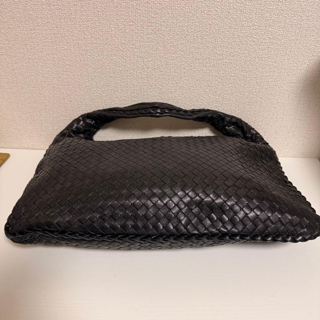 BOTTEGA VENETA イントレチャート ホーボー ショルダーバッグ