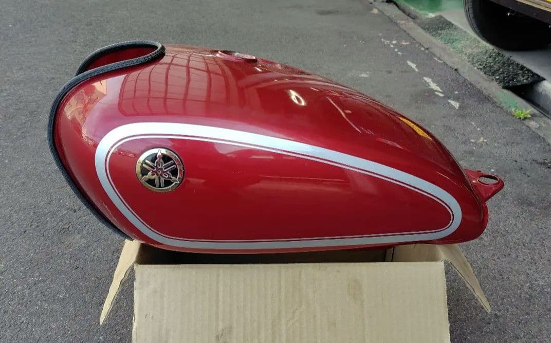 早い者勝ち SR400 SR500 純正タンク 再塗装品 キャブ車用