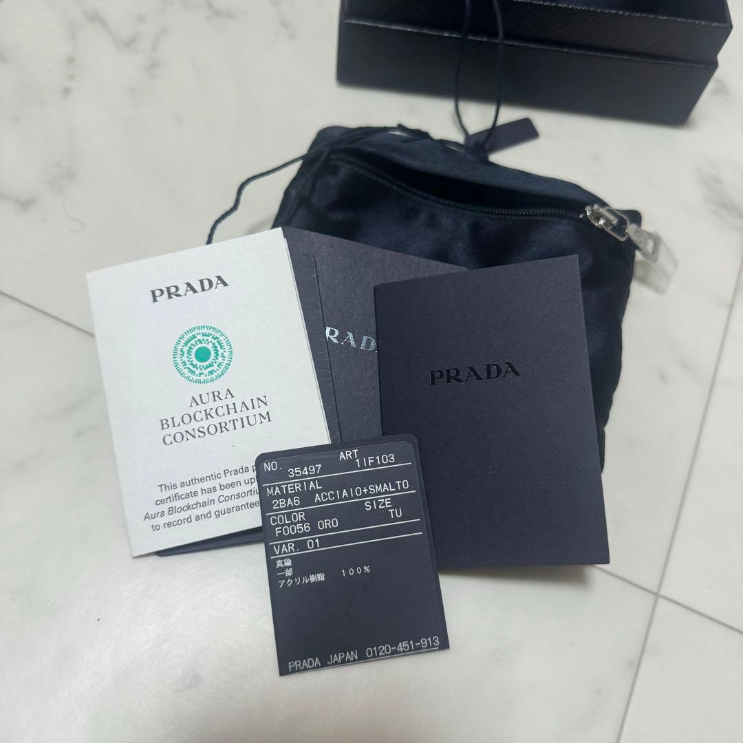 プラダ　prada ヘアクリップ　ゴールド