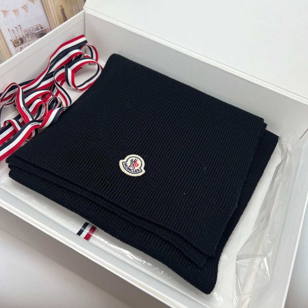 断捨離中 ✨極美品✨MONCLERモンクレール　ウールマフラー220×28