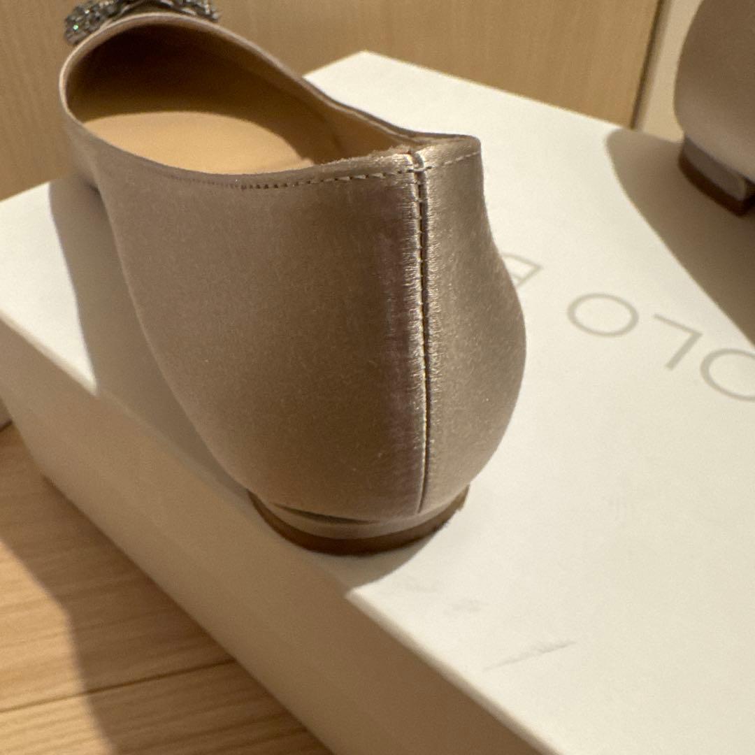 【極美品】マノロブラニク ハンギシ ビジューパンプス