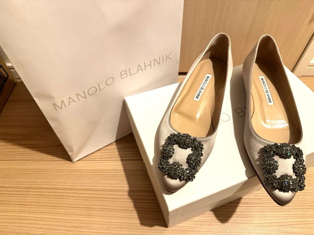 【極美品】マノロブラニク ハンギシ ビジューパンプス