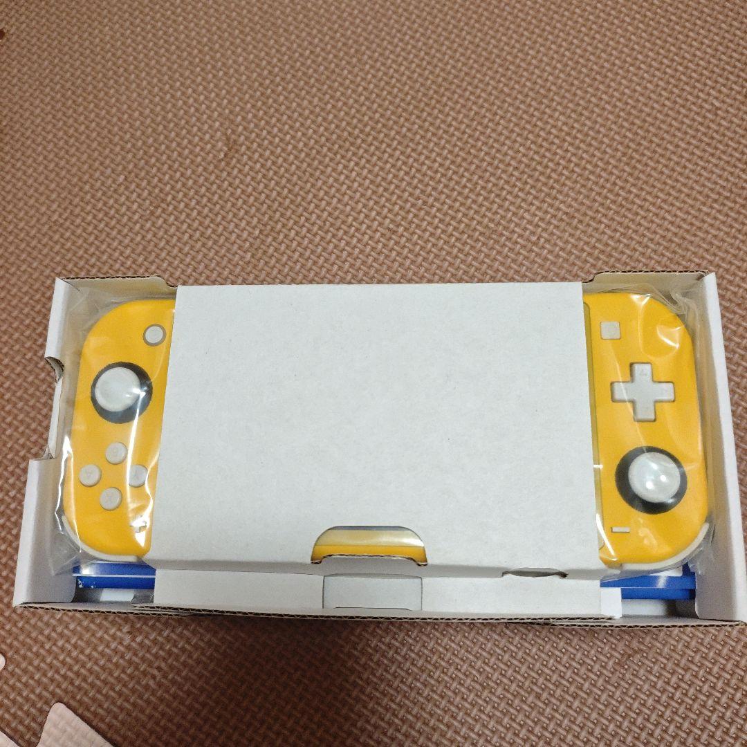 Nintendo switch lite イエロー　美品