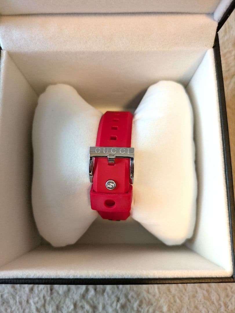 【極美品】GUCCI　SYNC　シンク　腕時計　シェリーライン　赤