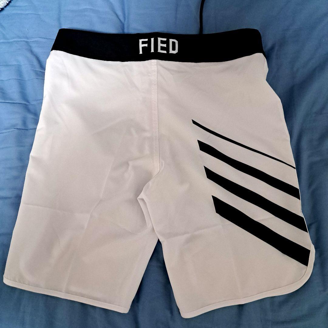 FIED ファイド　サーフパンツ　水着 サイズMホワイト ストライプ　フィジーク