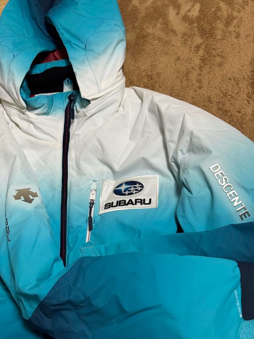 デサントSUBARU スキーウェア Lサイズ上下セット