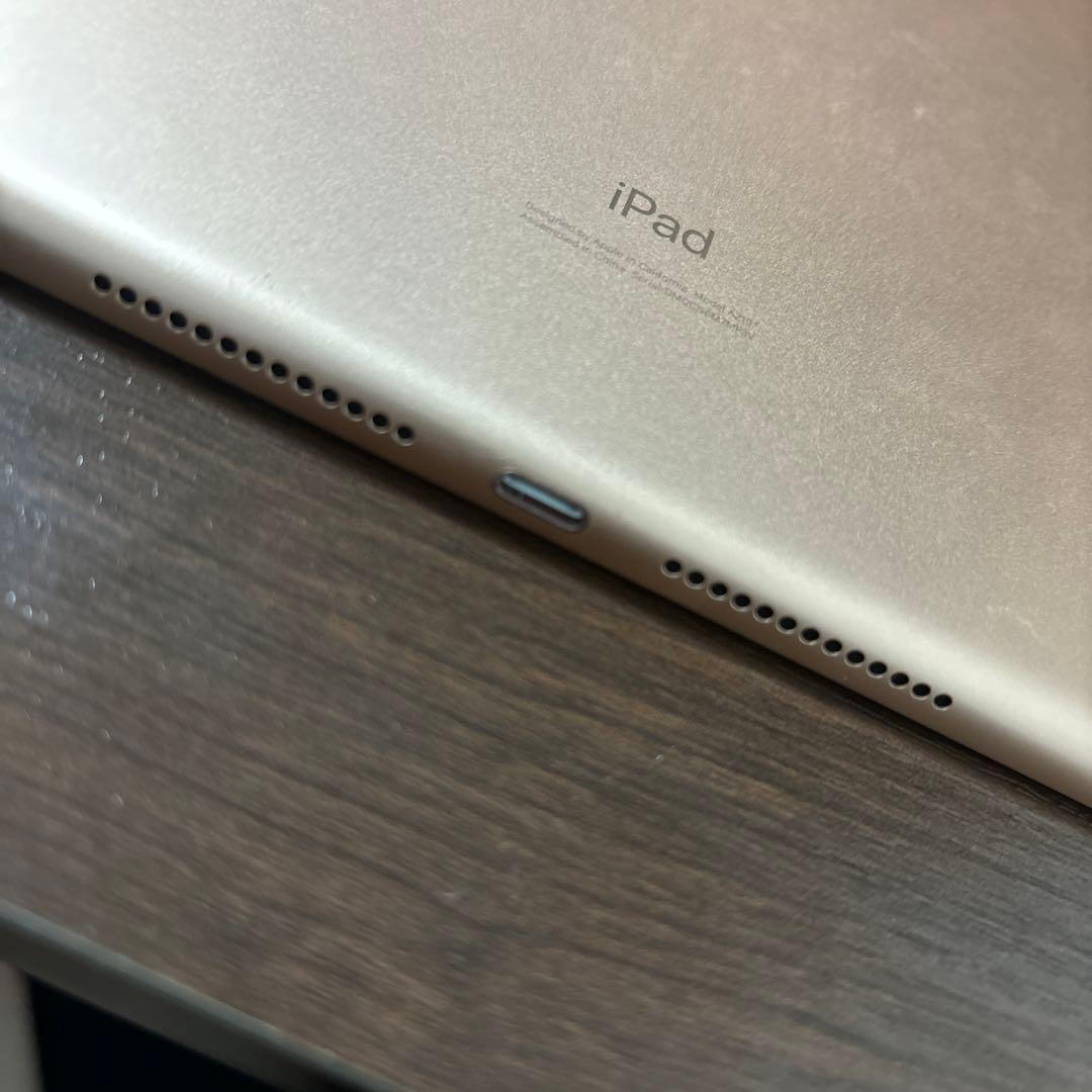 iPad 第７世代　128GB ゴールド　本体のみ