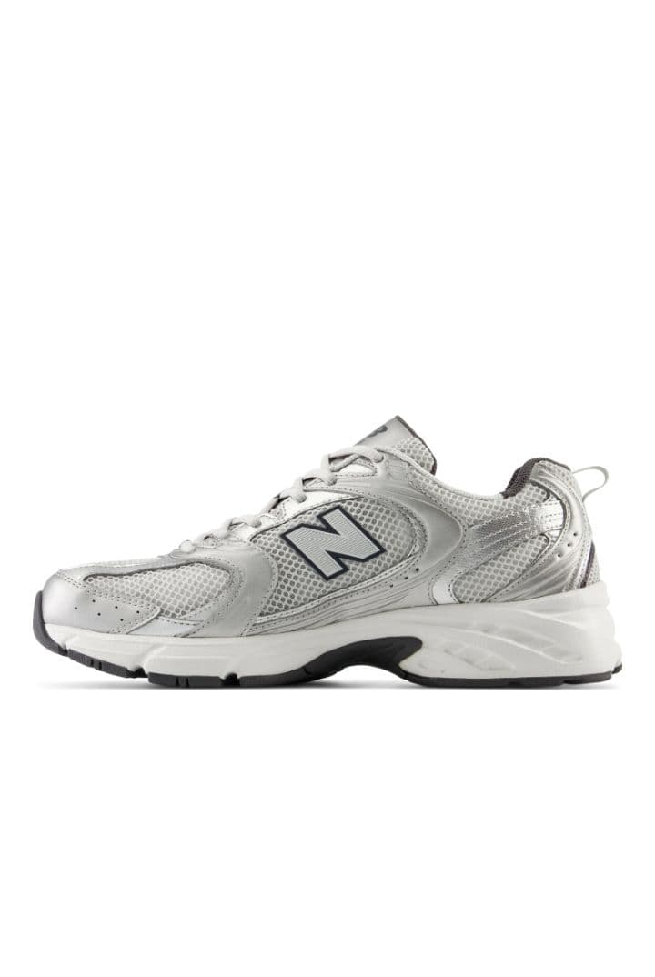 最終値下げ new balance MR530 LG
