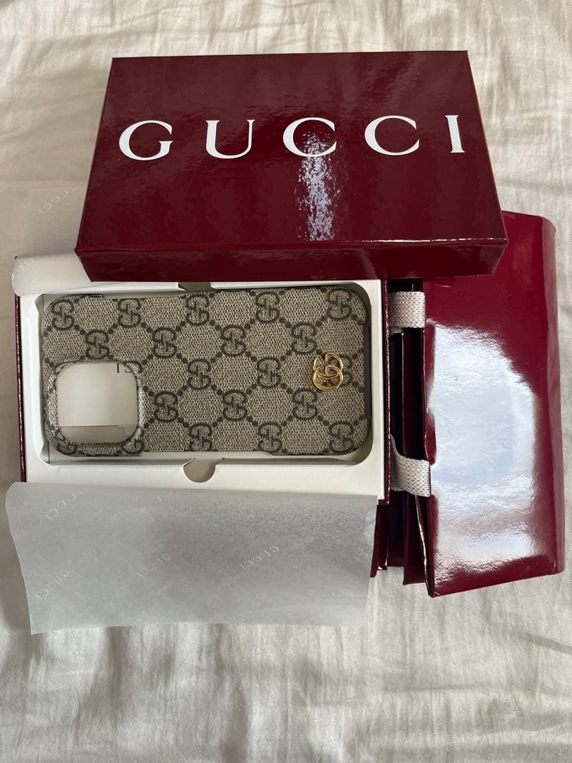 ばむさま専用　GUCCI iPhone用ケースベージュ/グレー16pro