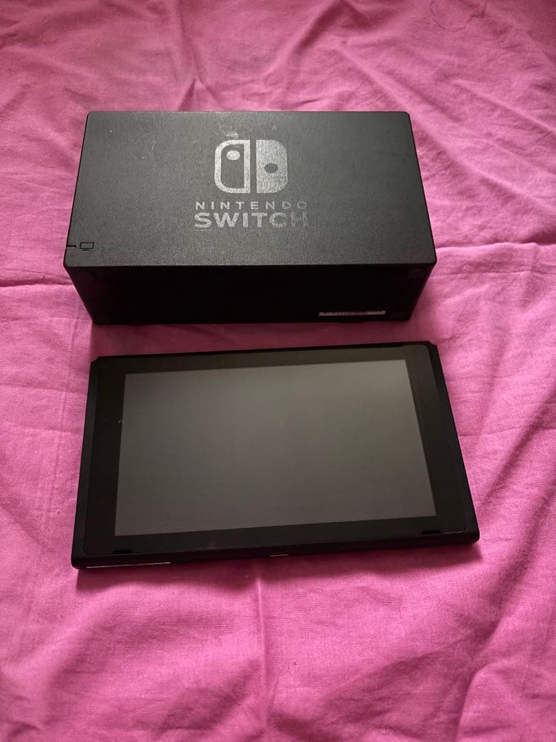 （Joy-Con無し）Nintendo Switch 本体と付属品セット