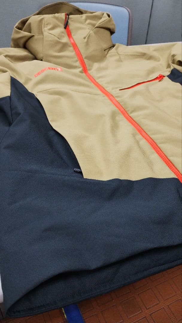 デサント　ジャケット　 サイズM