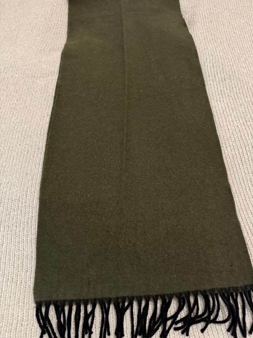 Louis Vuitton オリーブグリーン マフラー　美品