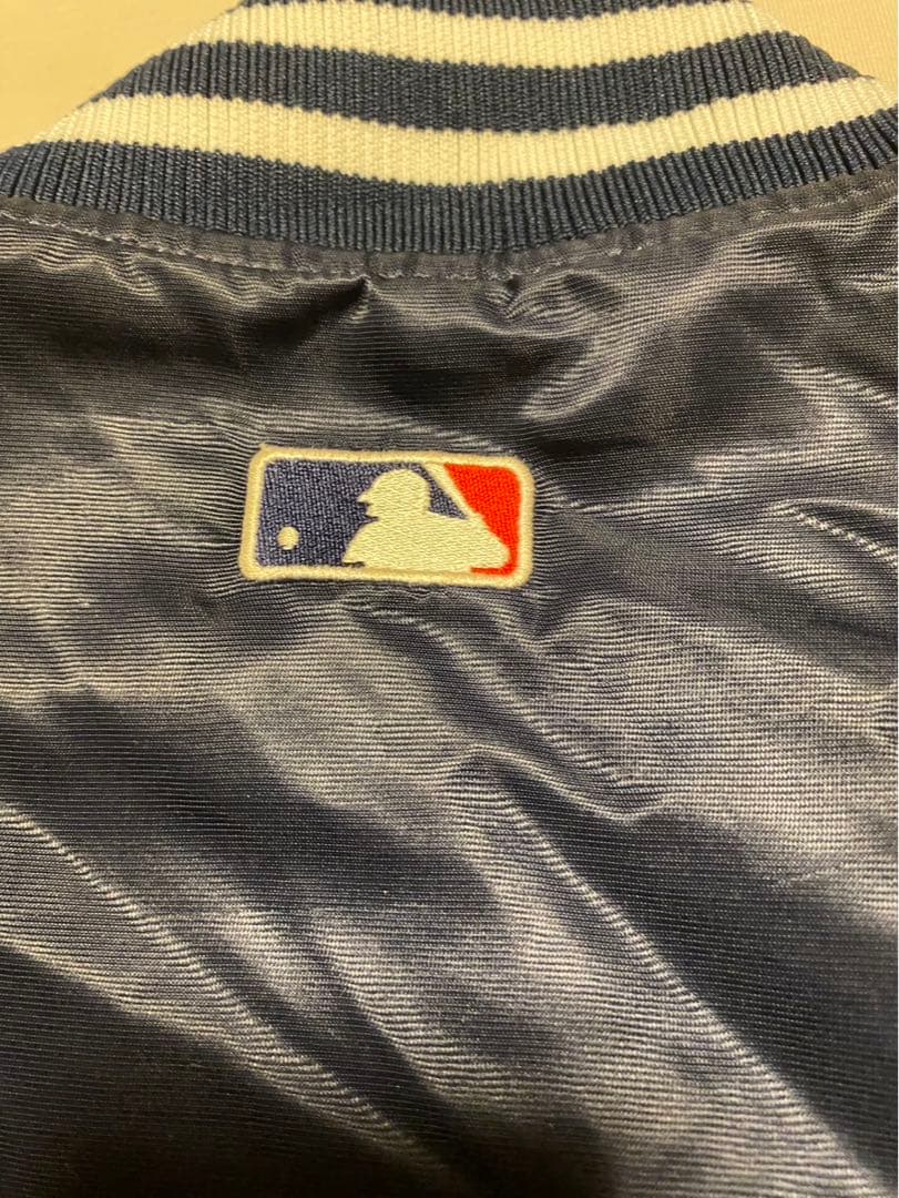 希少　ニューヨークヤンキース　majestic スタジャン