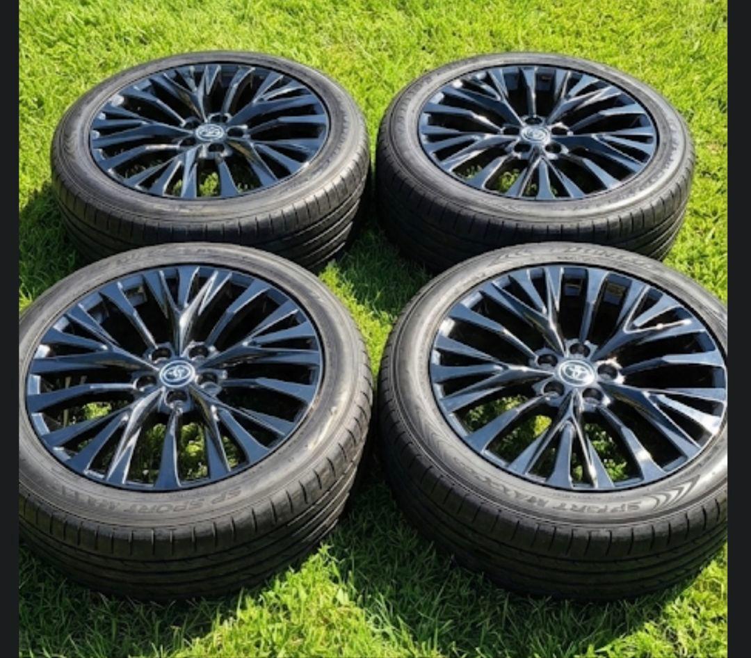 ヴェルファイア タイヤホイール 1