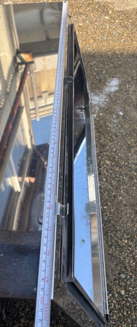 ステンレス工具箱　道具箱　取り付けステー（ボルト）付き